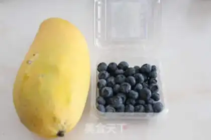Make Fruit cream box cake step 9