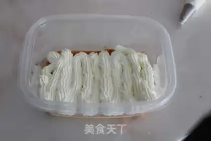 Make Fruit cream box cake step 14