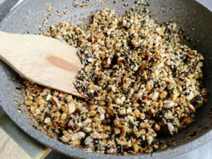 Make Peanut sesame sugar step 6