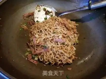 Make Salmon and ham noodles step 7
