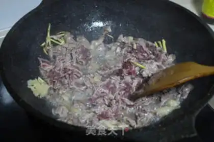 Make Cream mushroom beef step 4
