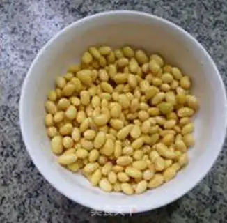 Make Bitter bean milk step 1
