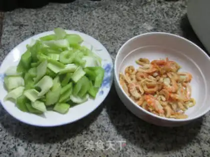 Make Fired celery step 0