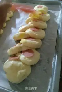 Make Ham intestines, raspberry bread step 9