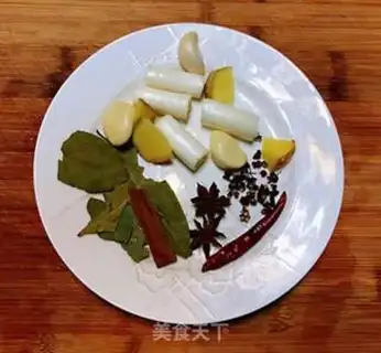 Make Tshshroom burns ribs step 1