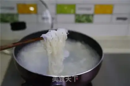 Make Shrimp egg soup step 2