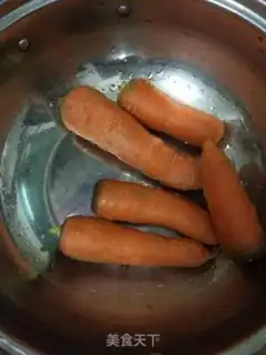 Make Carrot bone soup step 1