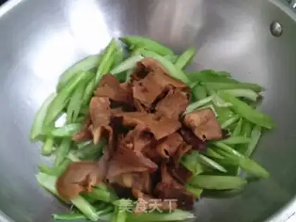 Make Peanut rice step 1