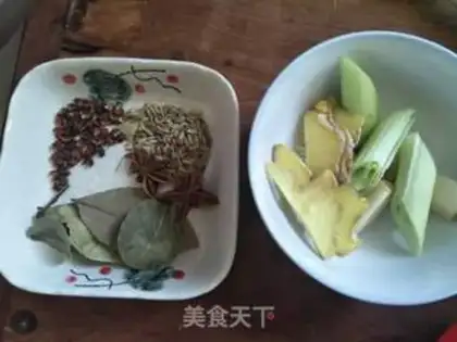 Make Hot pig hoof step 2