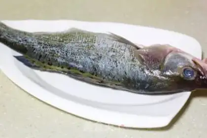 Make Steamed sea bass step 0