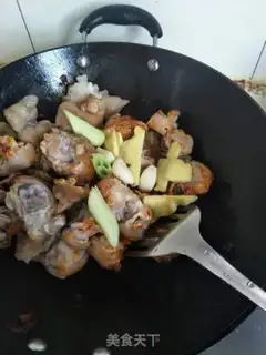 Make Hot pig hoof step 6