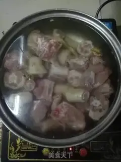 Make Pigtail stew step 1