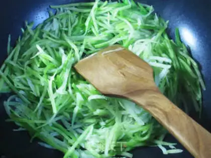 Make Duck eggs and radish step 3
