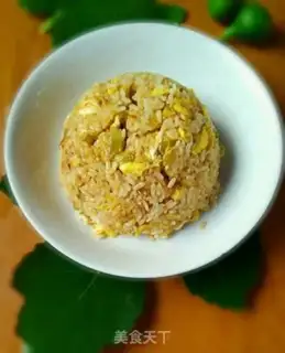 Make Sour cucumber egg fried rice step 5