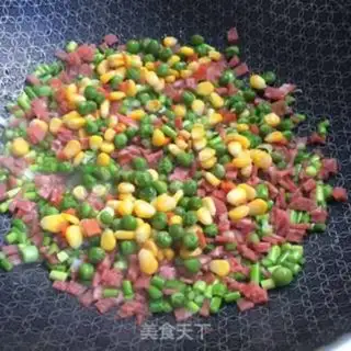 Make Bacon garlic fried rice step 3
