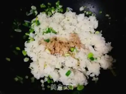 Make Garlic rice step 5