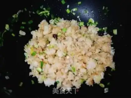 Make Garlic rice step 6