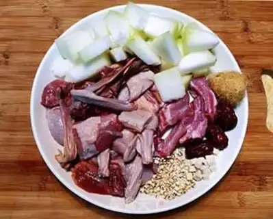 Make Pork soup step 0