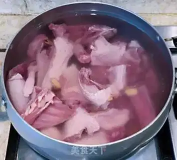 Make Pork soup step 1