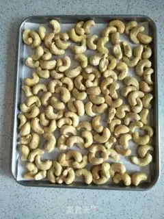 Make Roast cashew step 4