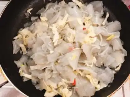 Make Sour buns of powder step 2