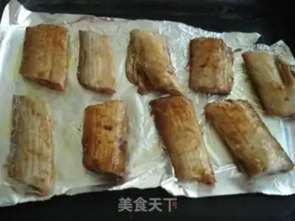 Make Honey-breaded fish step 1