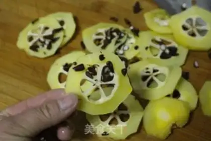 Make Sour papayas with chicken claws step 4