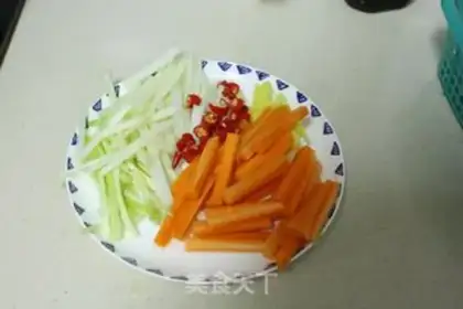 Make Sour papayas with chicken claws step 5