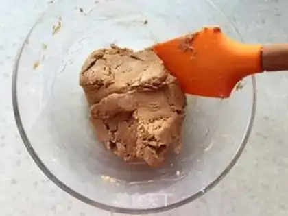 Make Peanut butter cookies step 4