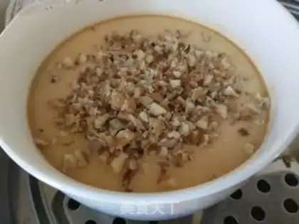 Make Peach stewed eggs step 5