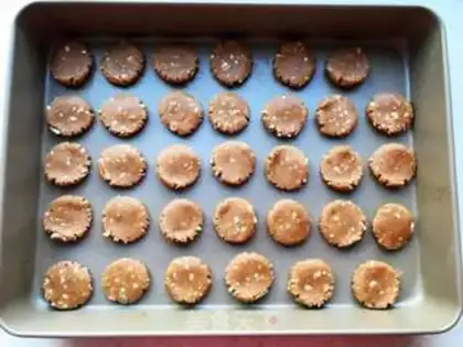Make Peanut butter cookies step 8