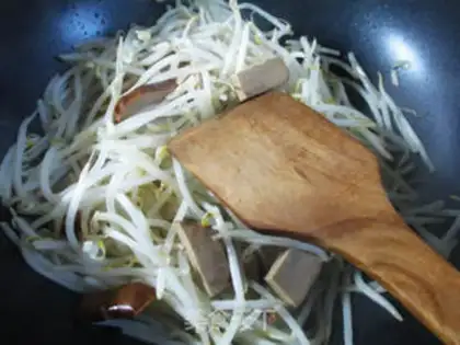 Make Sour ham and green beans step 2