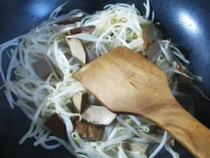 Make Sour ham and green beans step 5