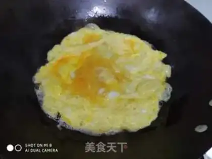 Make Vegetable egg fried rice step 2