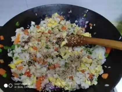 Make Vegetable egg fried rice step 7