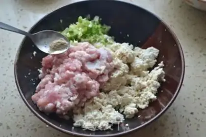 Make Pearl tofu meatballs step 2