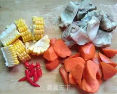 Make Cream-cracker corn carrots step 0