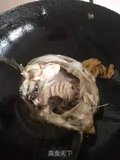 Make Fish-head hotpot step 7