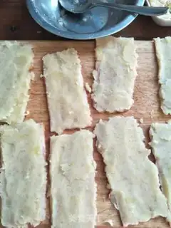 Make Bacon potato rolls step 4