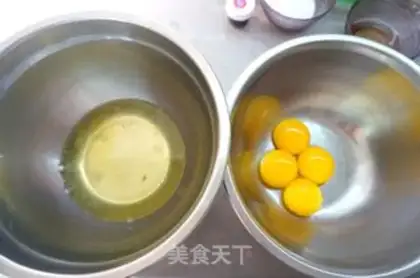 Make Happy cake rolls step 1