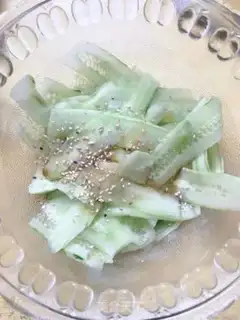 Make Frozen cucumbers step 1