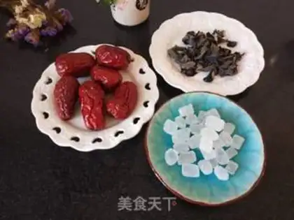 Make Red-tree black ear soup step 0