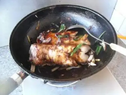 Make Soy pig hoofs step 6