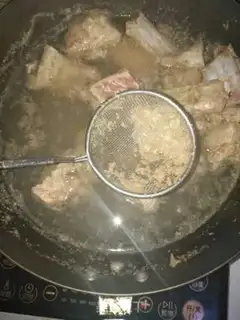 Make Roasted fragrance ribs step 1