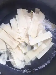 Make Carrot pretzels step 0
