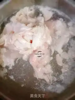 Make How to make clean, white pig oil step 0