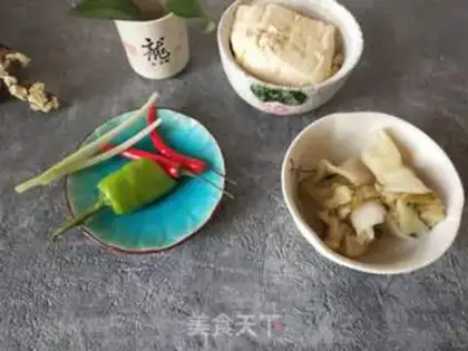 Make Sour sauce and tofu step 0
