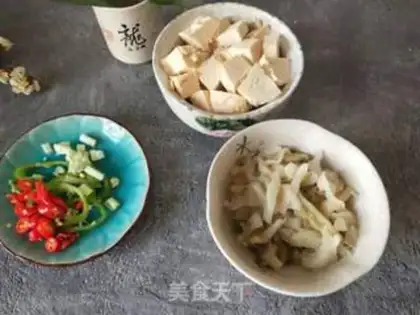 Make Sour sauce and tofu step 1