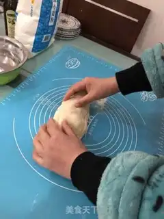 Make Gold and sand and milk packs step 1