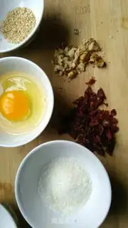 Make Cranberry-dry step 1